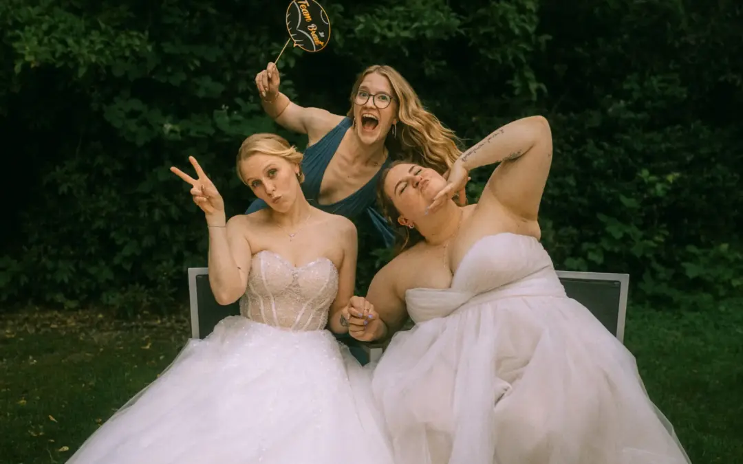 Gruppenfotos Hochzeit: Warum ich am liebsten „Fotobombs” mache.